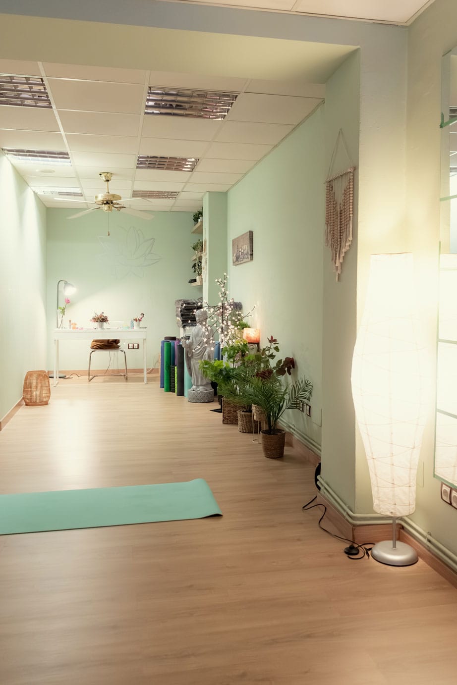 2-Indira-Yoga-mayo-2026-1 sesiones-privadas-de-yoga-personalizadas-en-oviedo